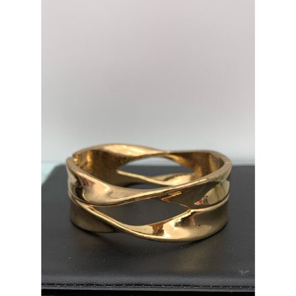 Gold Tone Chunky Asymmetrical Clamper Bracelet - Picture 1 of 4
